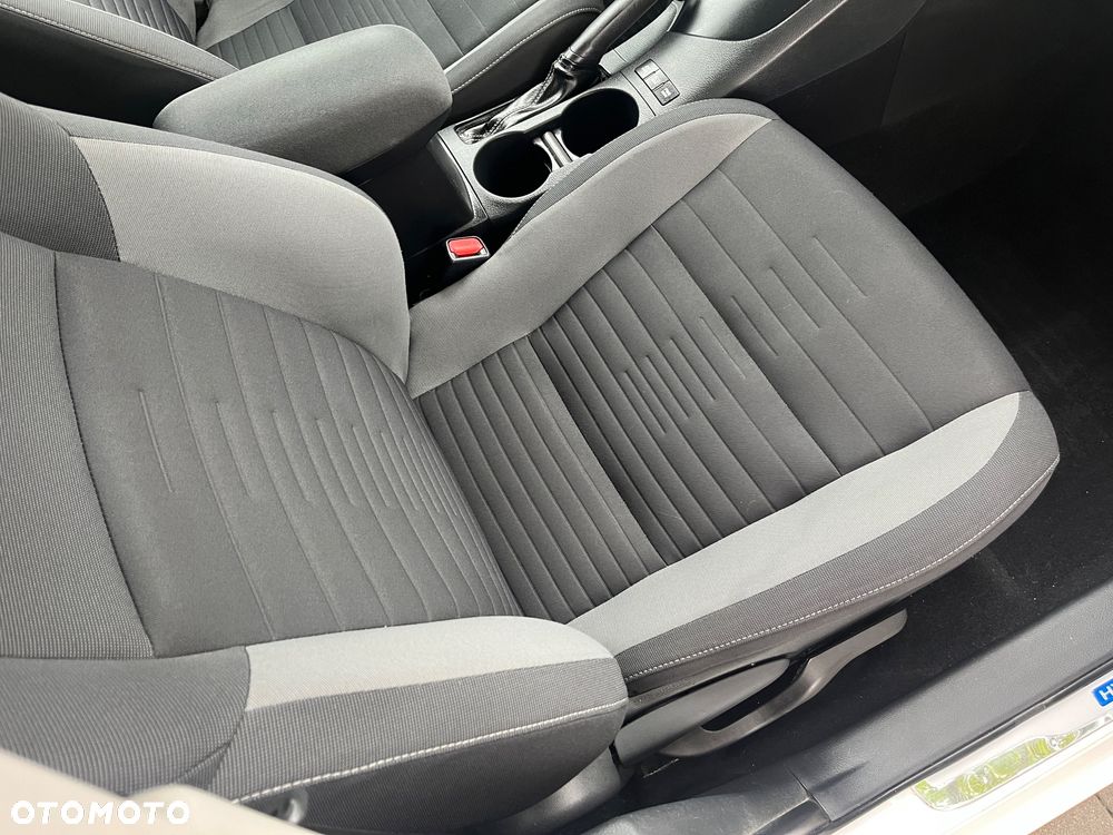 Toyota Auris Hybrid 135 Prestige - 7
