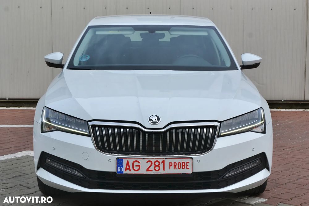 Skoda Superb 2.0 TDI DSG Ambition - 19