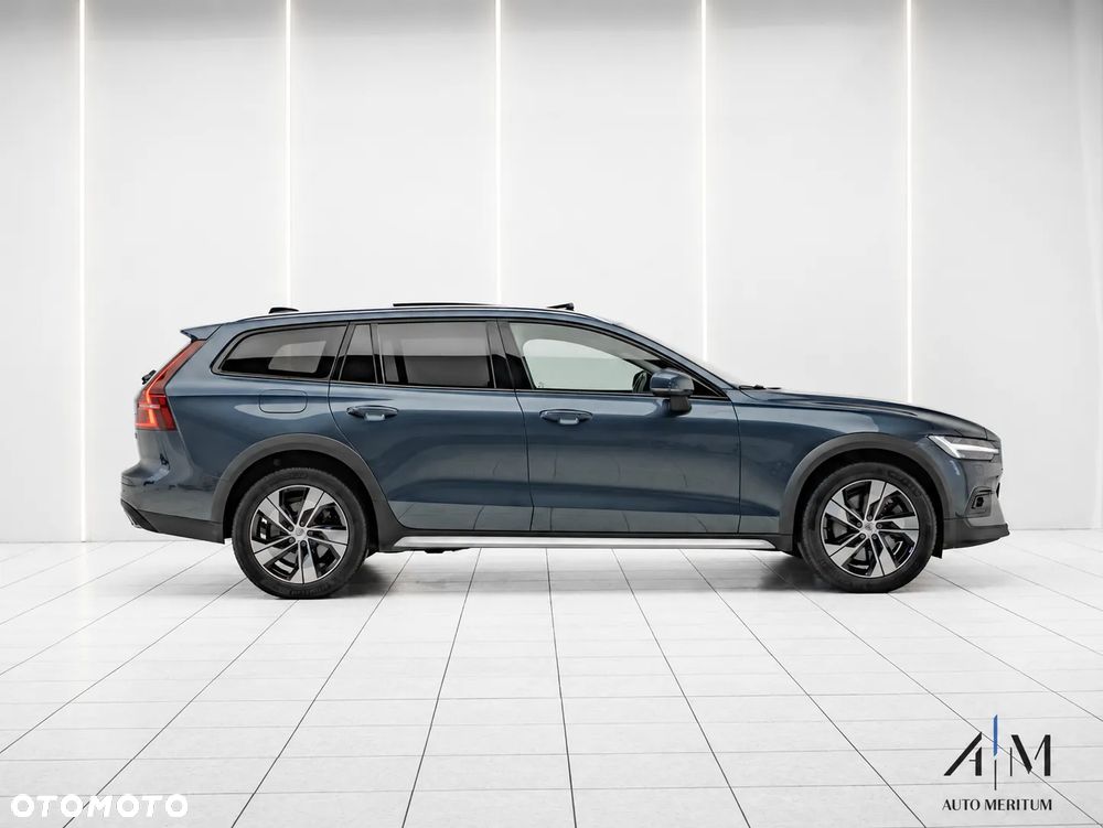 Volvo V60 Cross Country B4 D AWD Geartronic - 8