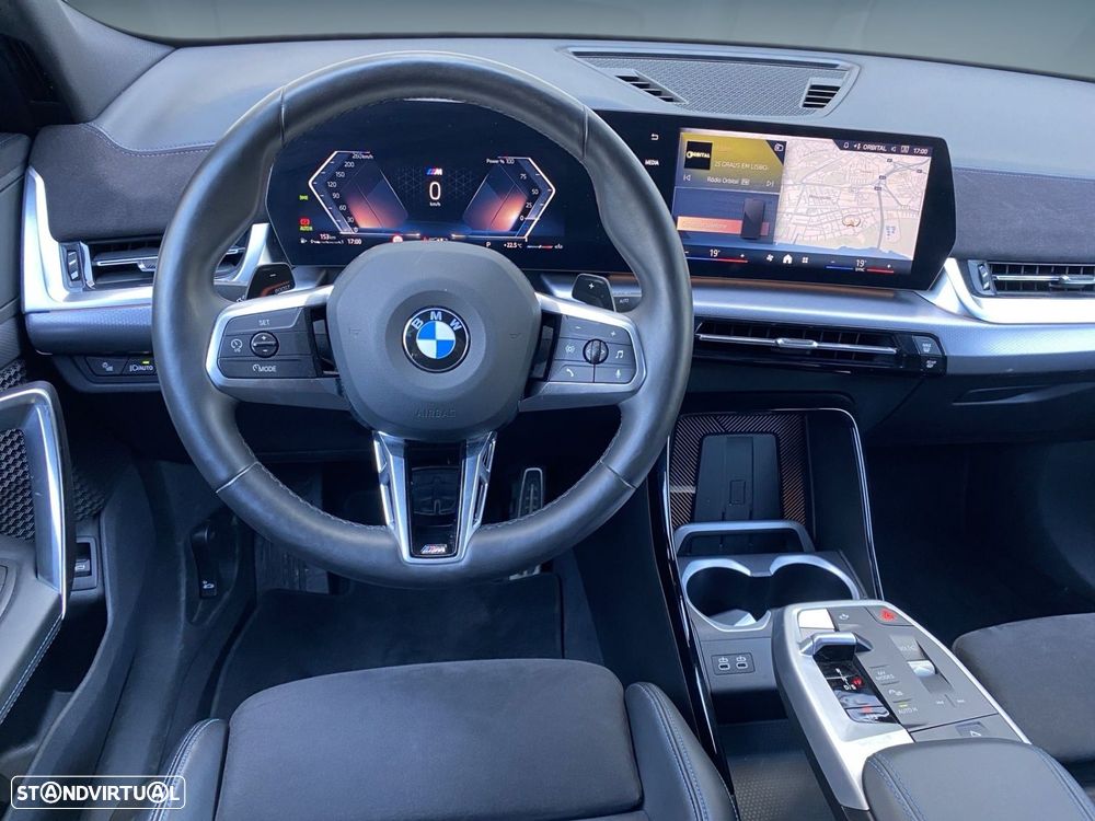 BMW X2 18 d sDrive Auto Pack M — fotografia 5