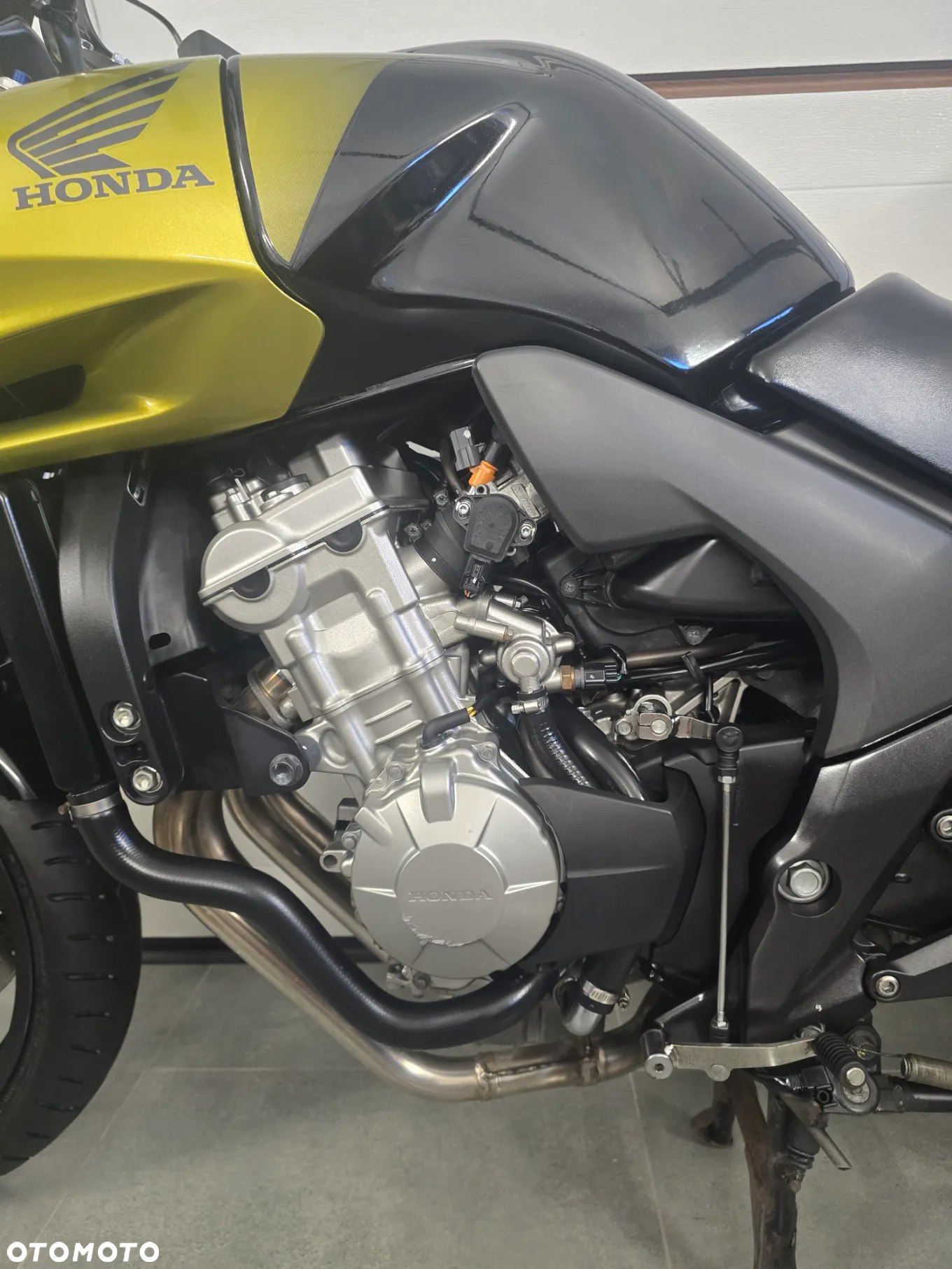 Honda CBF - 13