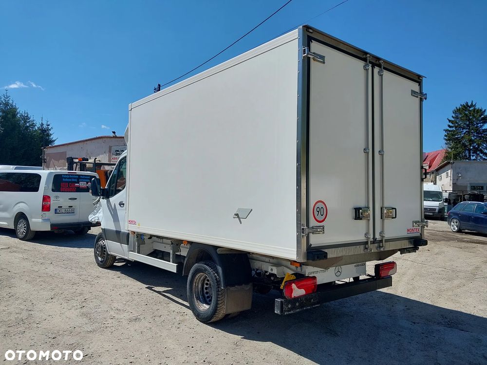 Mercedes-Benz Sprinter - 5