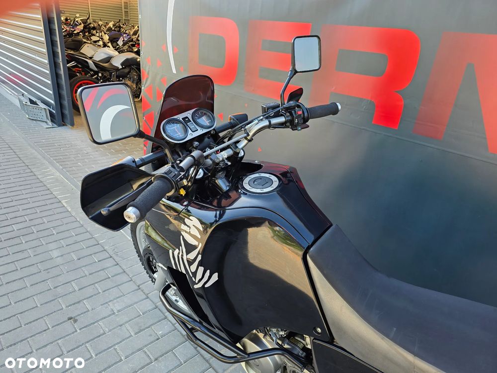 Suzuki DR - 9