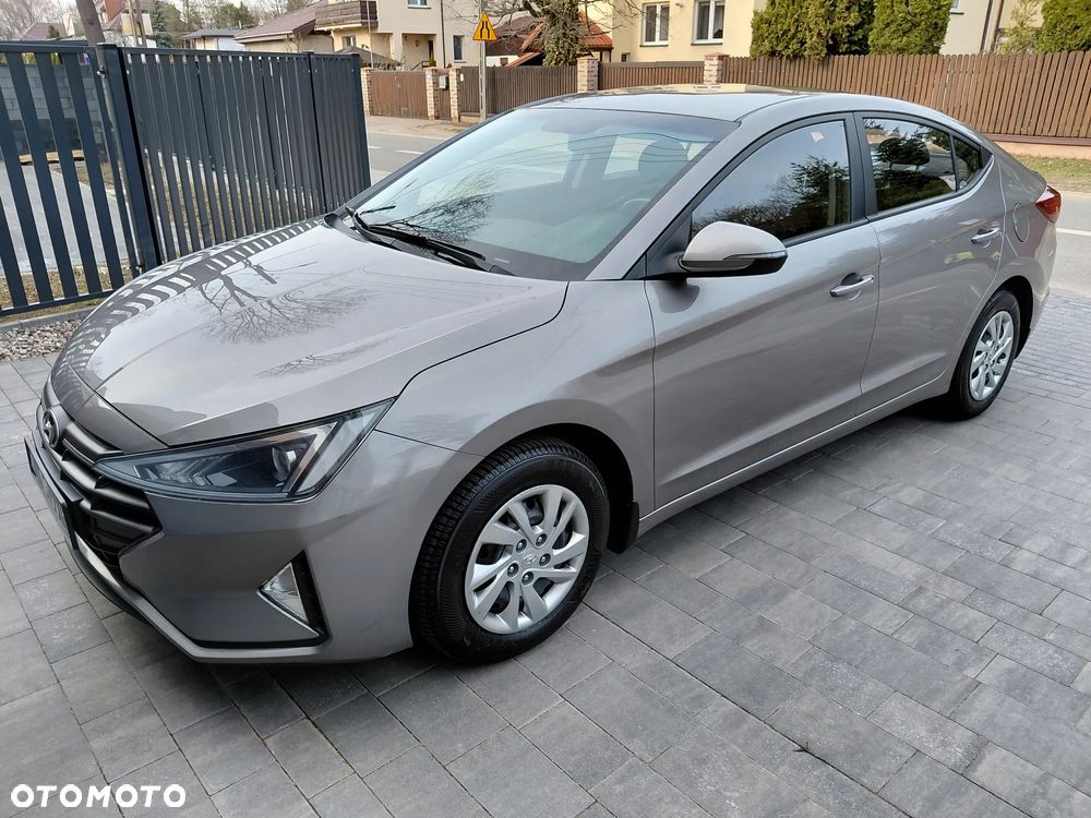 Hyundai Elantra 1.6 Classic Plus - 2