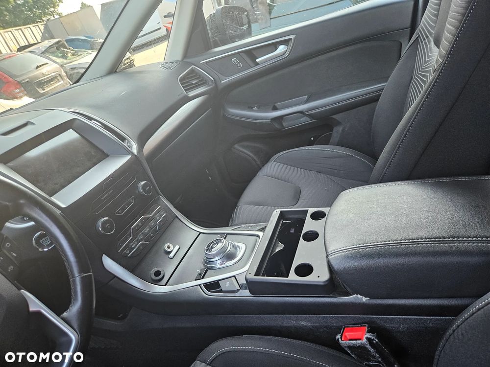 Ford S-Max - 15