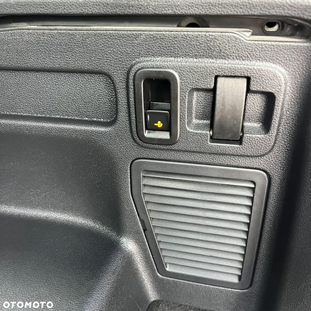 Volkswagen Touran 1.4 TSI (BlueMotion Technology) DSG Highline - 14