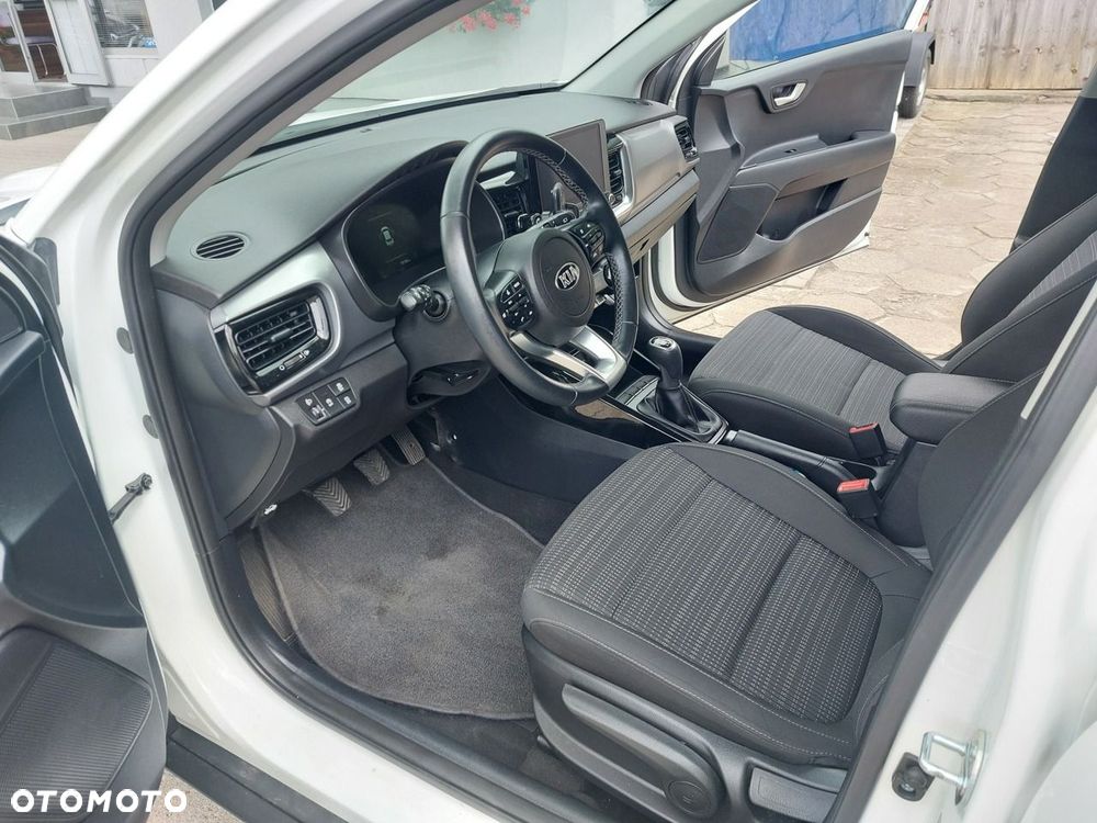 Kia Stonic - 9