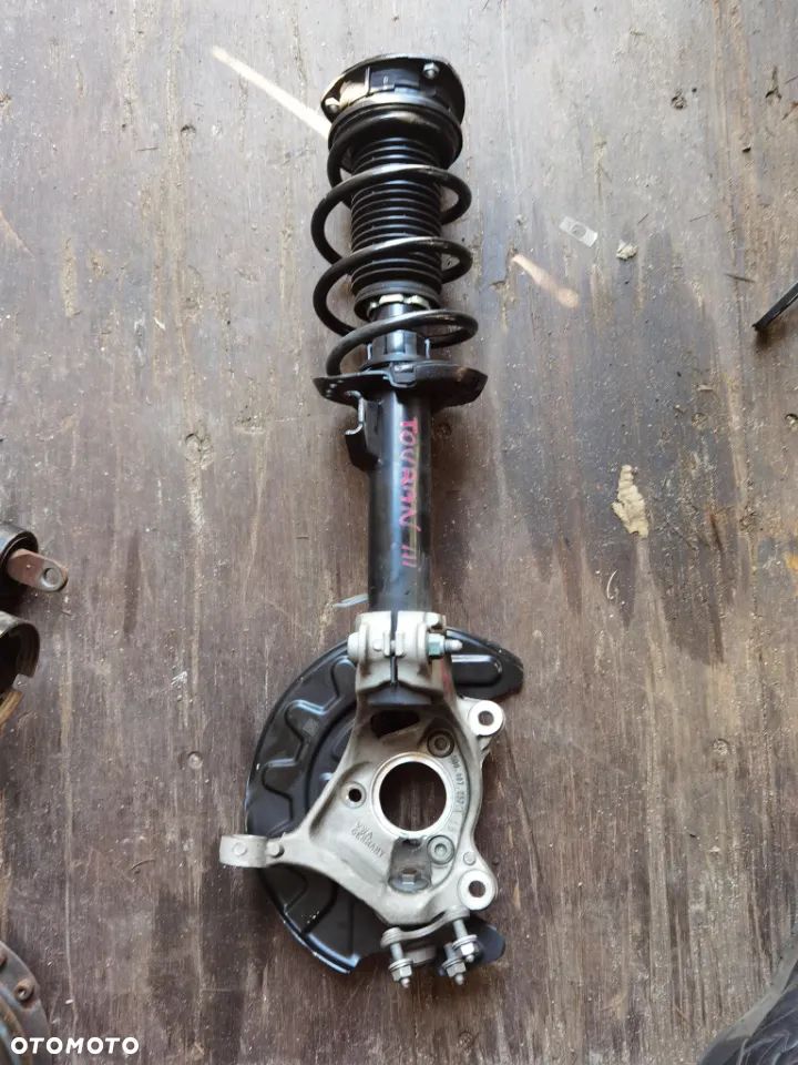 VW TOURAN 5T II15- ZWROTNICA AMORTYZATOR MCPHERSON 5Q4412021FJ 5Q0407257A - 1