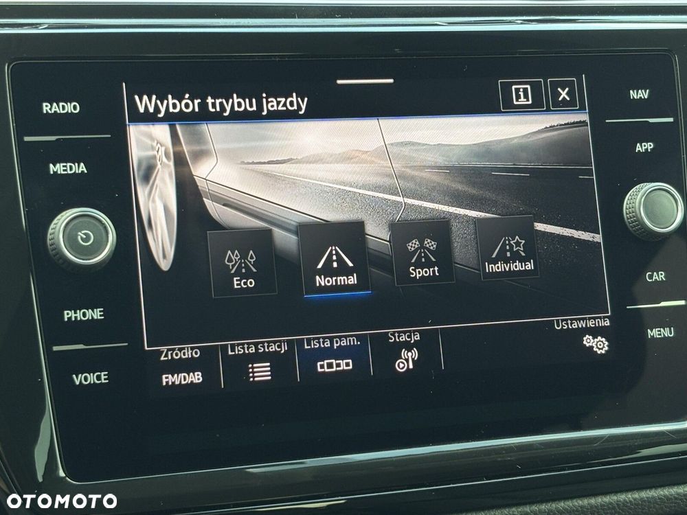 Volkswagen Touran 1.5 TSI EVO Highline DSG - 31