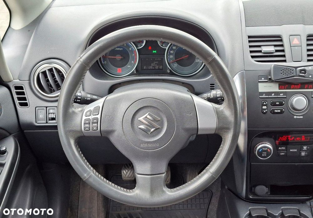 Suzuki SX4 - 24