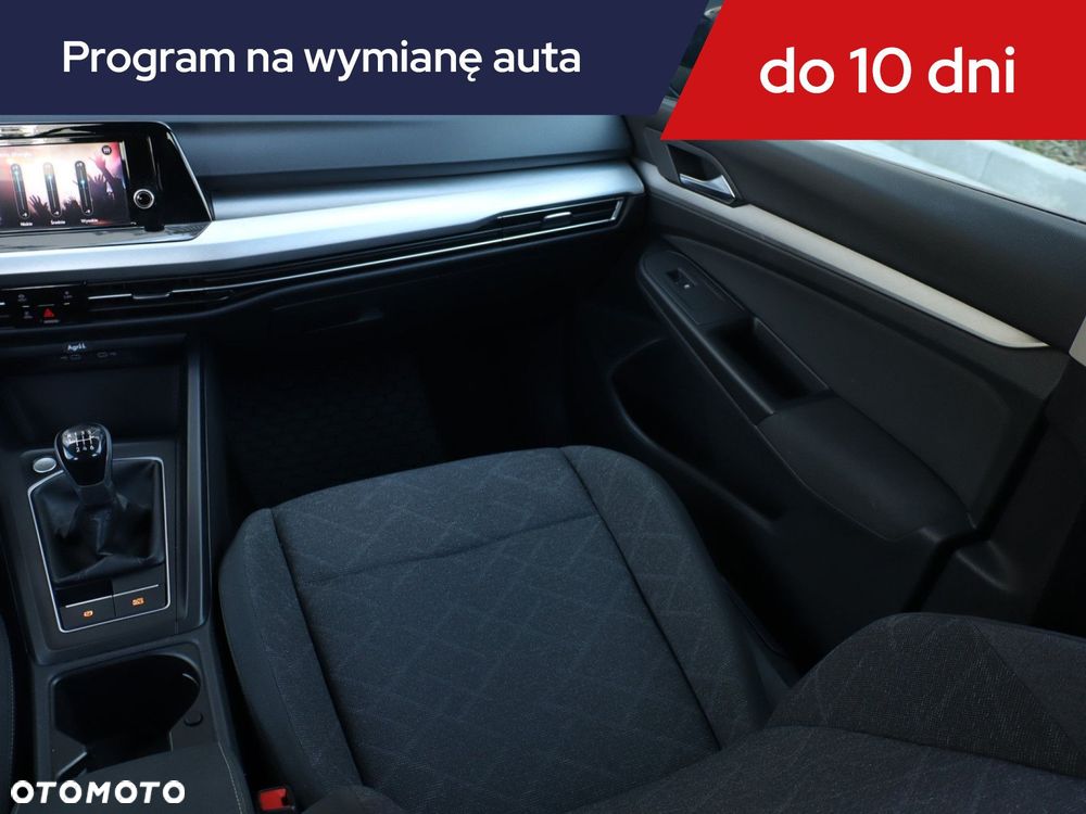 Volkswagen Golf - 10
