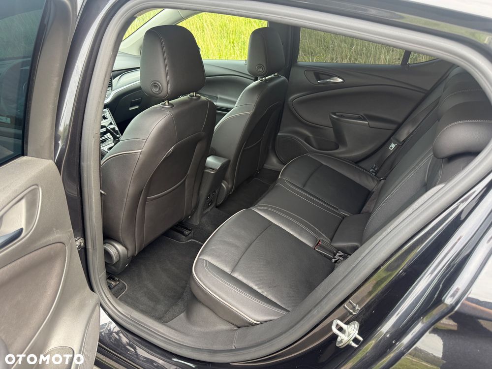 Opel Astra 1.6 CDTI Elite S&S - 12