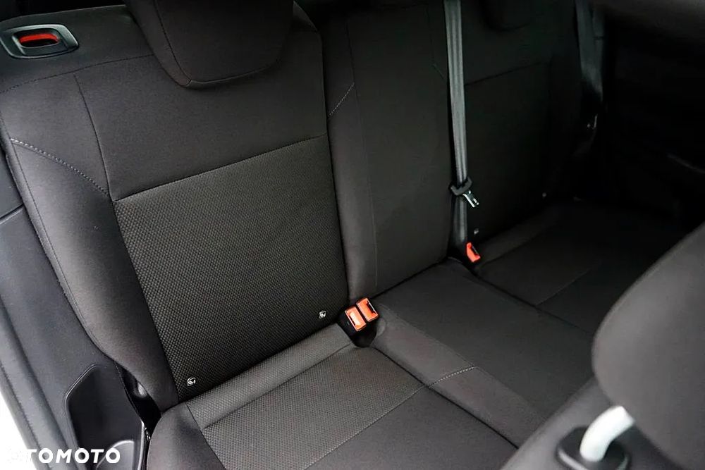 Ford Focus 1.5 TDCi SYNC Edition - 22