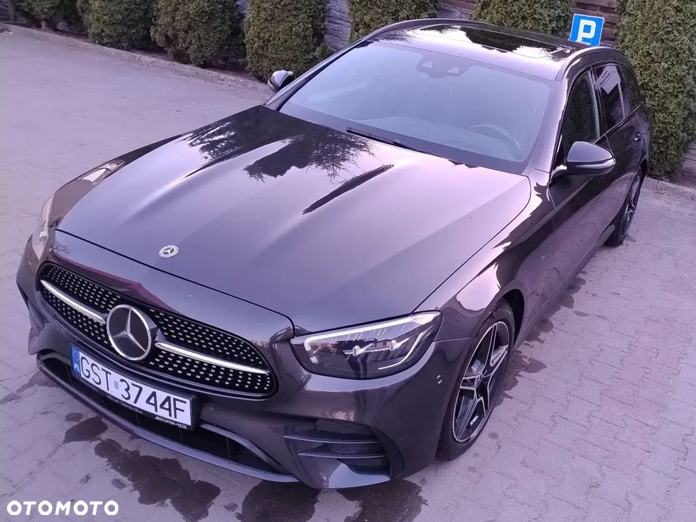 Mercedes-Benz Klasa E 300 de AMG - 1