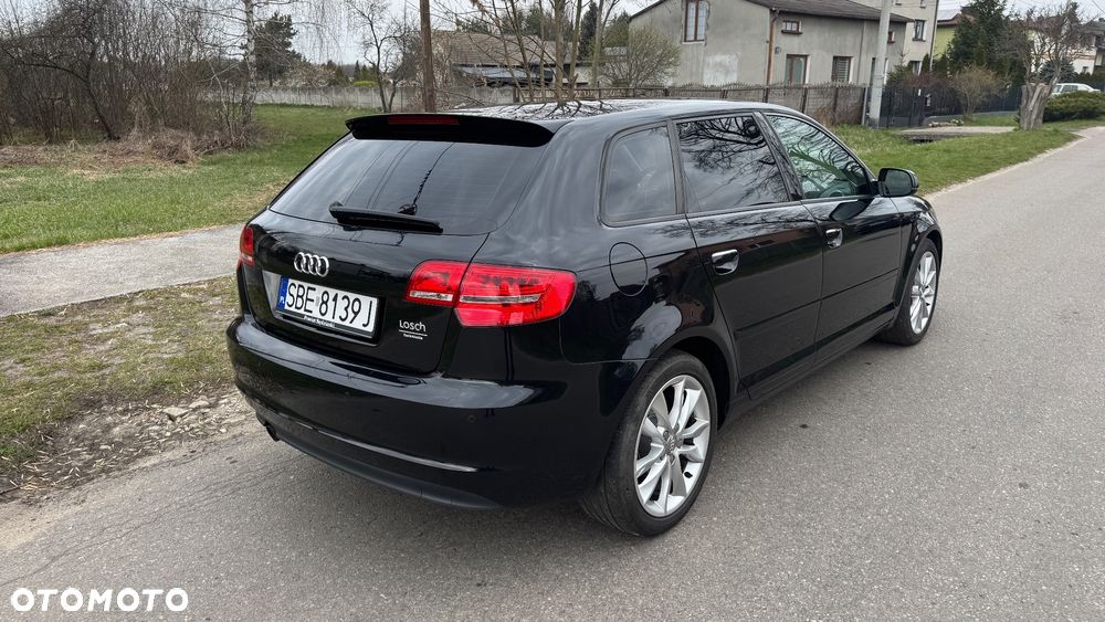 Audi A3 Sportback 2.0 TDI DPF Ambition - 4