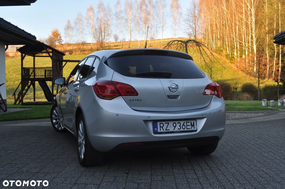 Opel Astra 1.6 Cosmo - 4