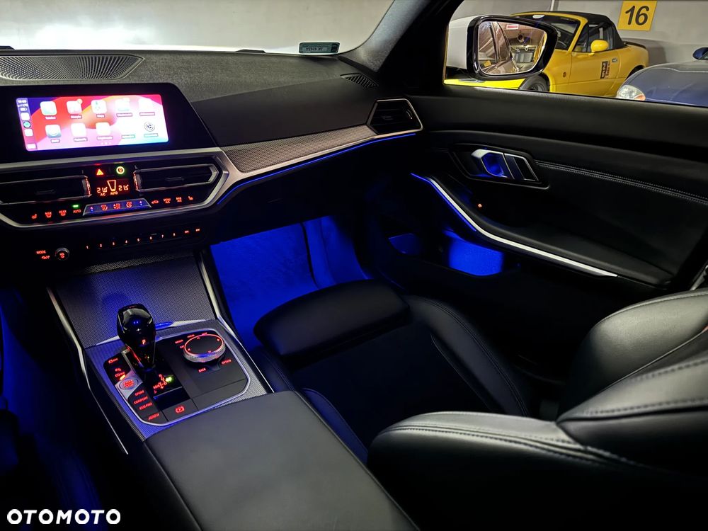 BMW Seria 3 318i M Sport - 28