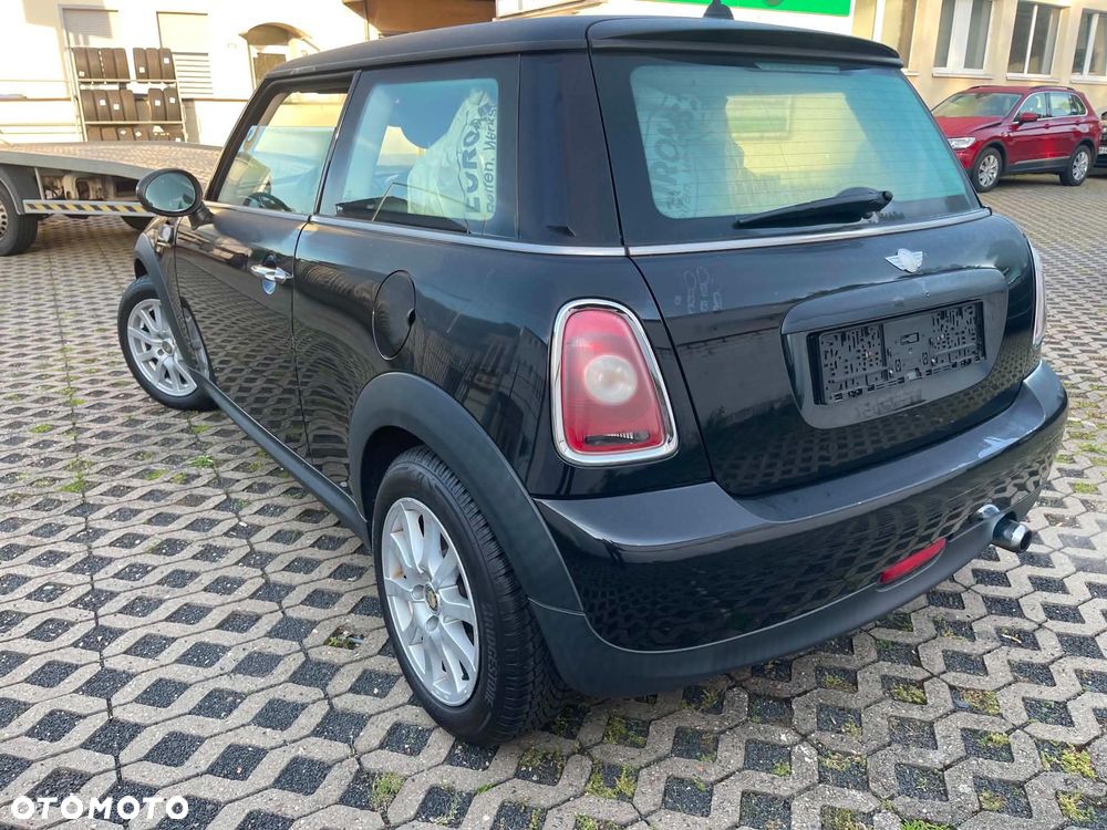 MINI ONE - 4