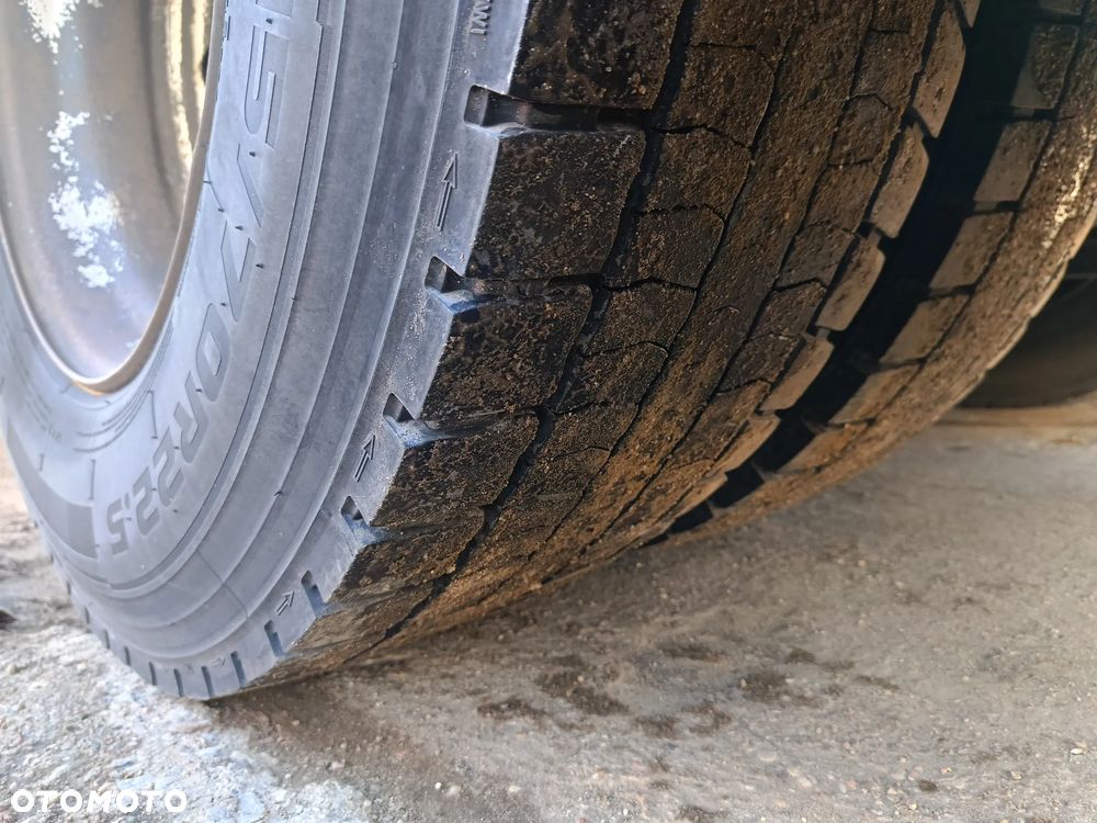 Mercedes-Benz Actros - 7