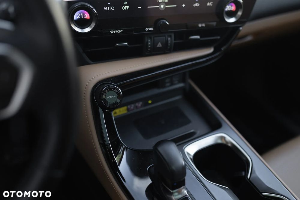 Lexus NX 350h Prestige AWD - 28