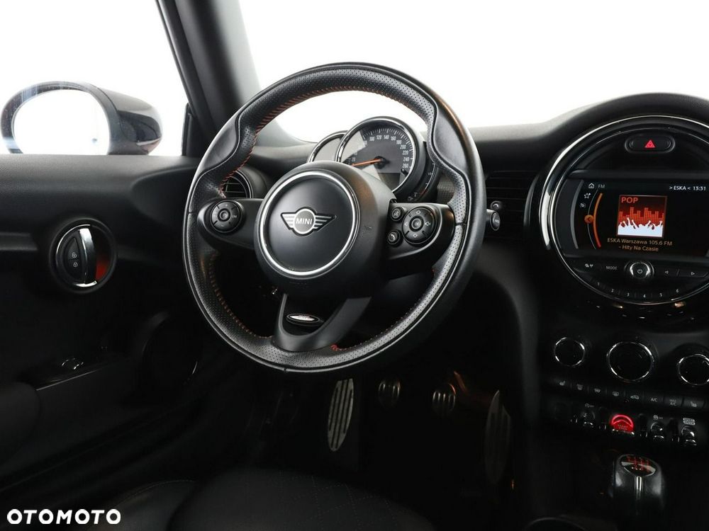 MINI Cooper Standard - 17