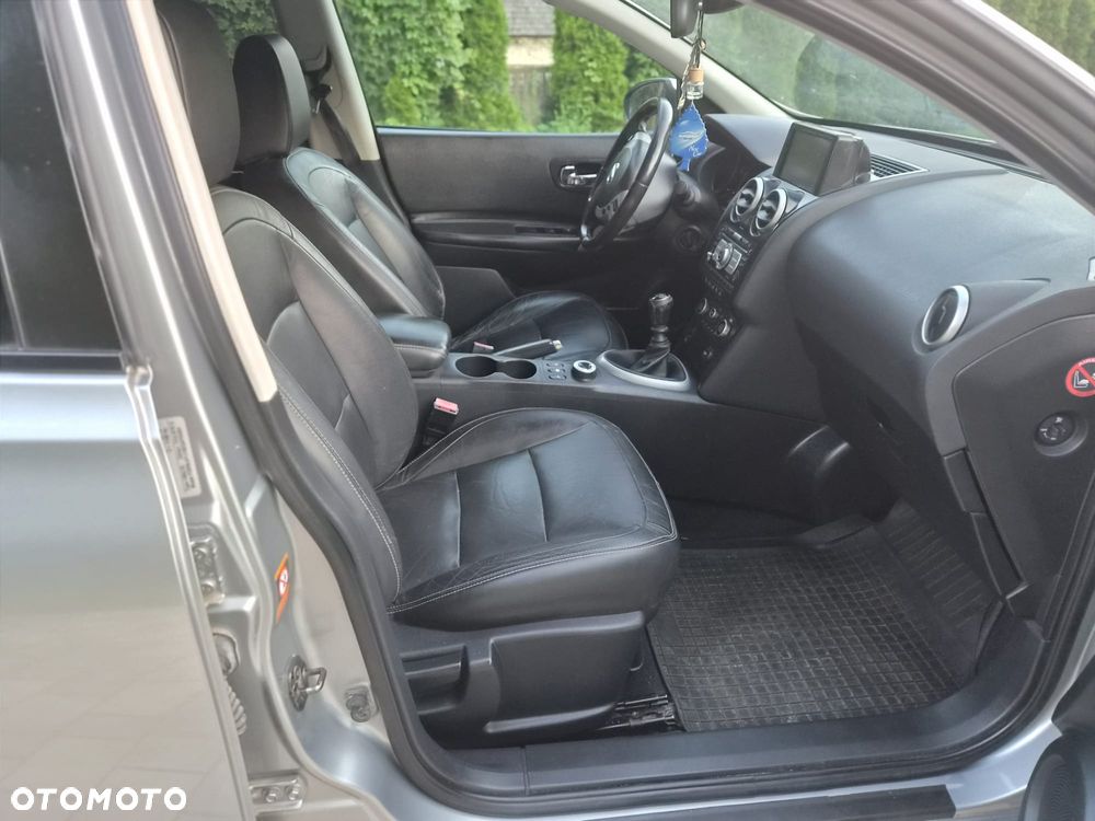 Nissan Qashqai 2.0 4x4 Tekna Premium - 9