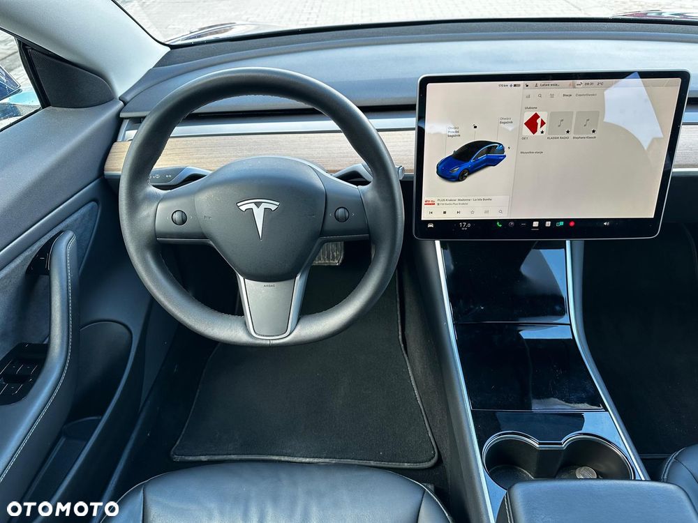 Tesla Model 3 - 9