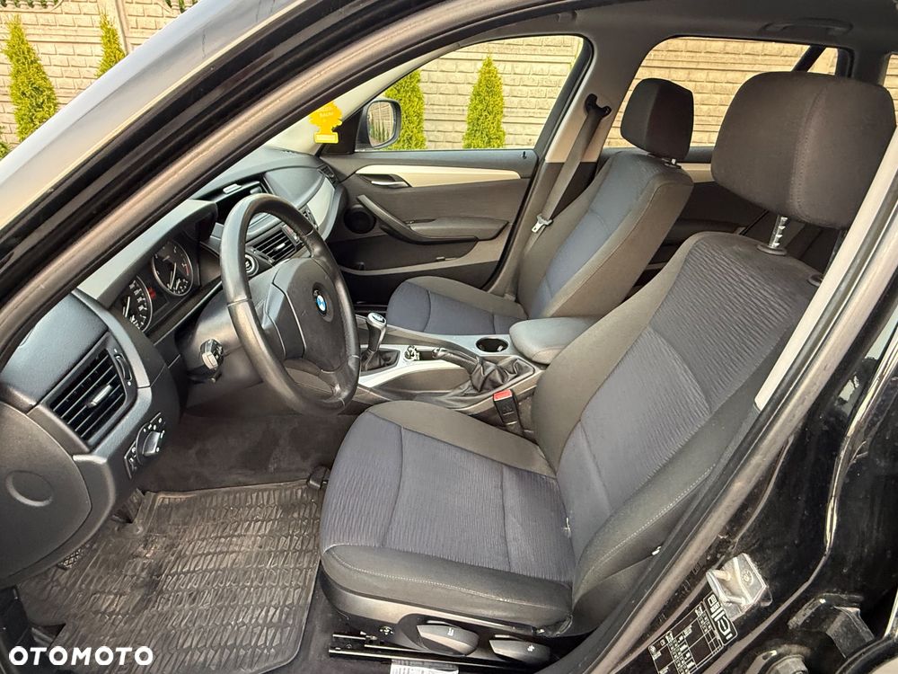 BMW X1 sDrive18d - 14