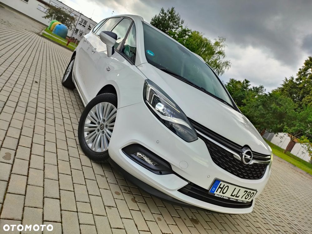 Opel Zafira - 2