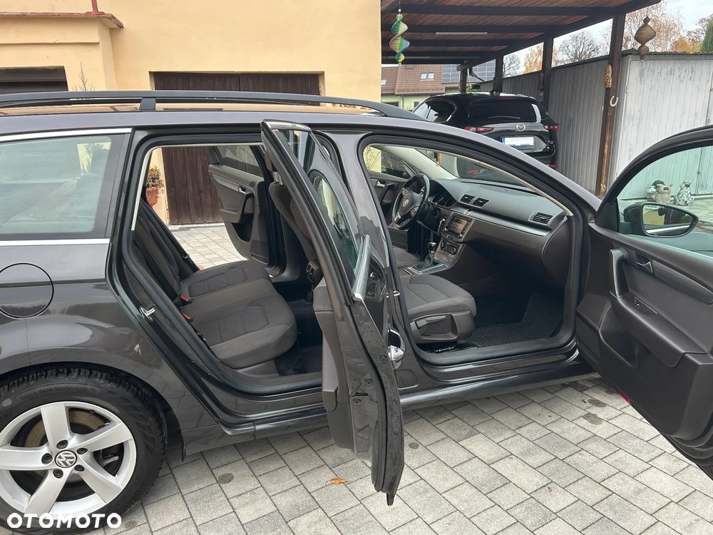 Volkswagen Passat 1.8 TSI Comfortline - 12