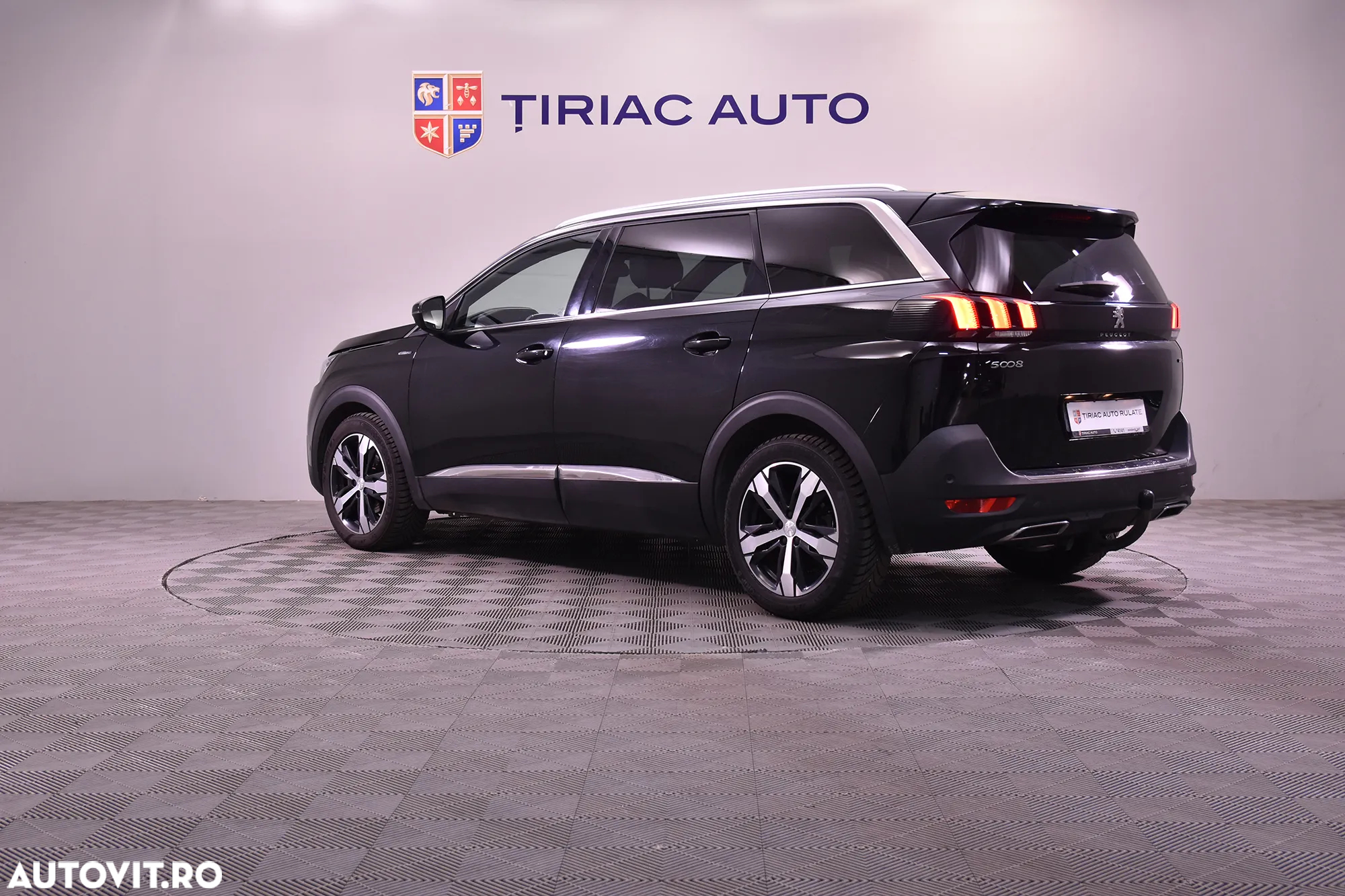 Peugeot 5008 BlueHDI 130 EAT8 GT - 3