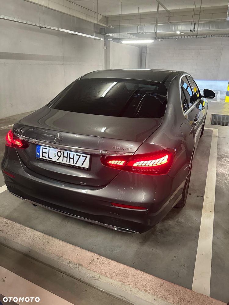 Mercedes-Benz Klasa E 220 d 4-Matic AMG/Avantgarde - 17