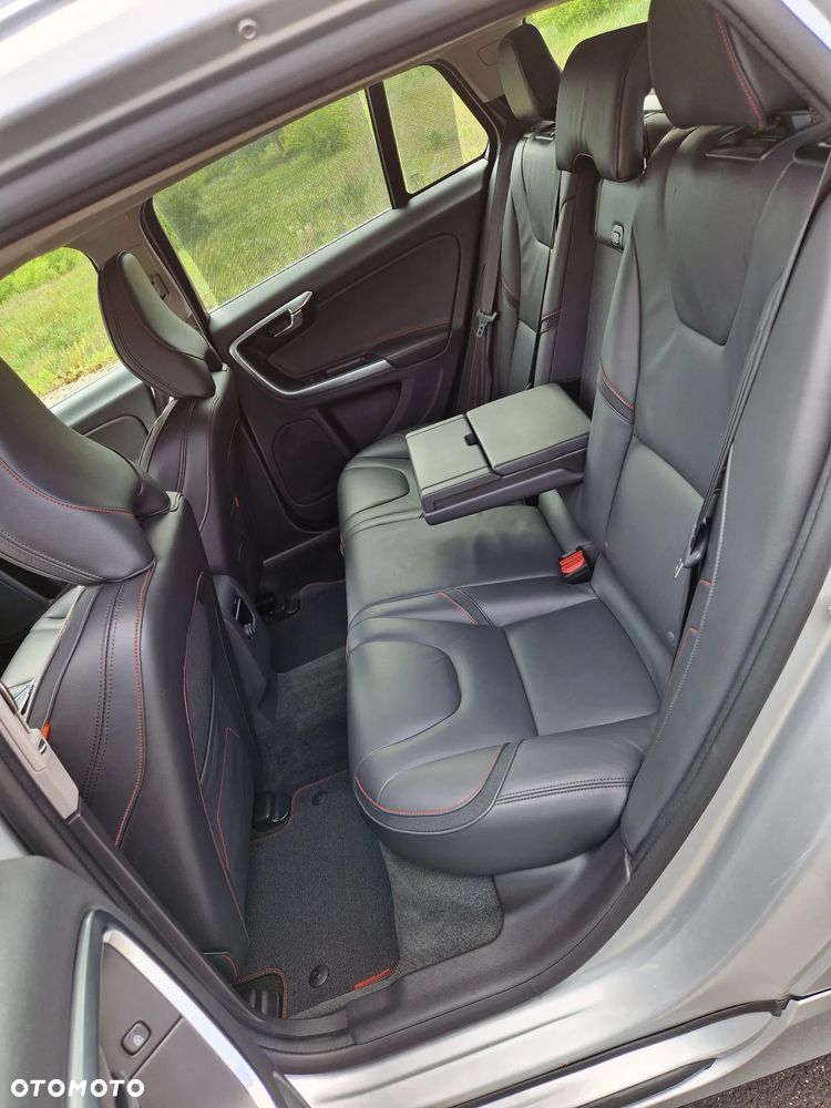 Volvo V60 D2 Ocean Race - 8