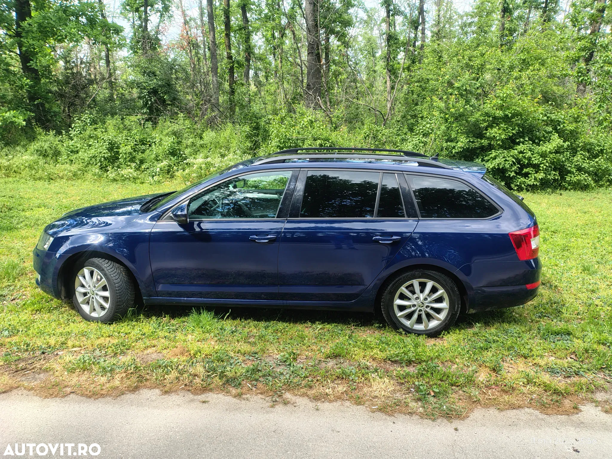 Skoda Octavia 1.6 TDI DSG Ambition - 9