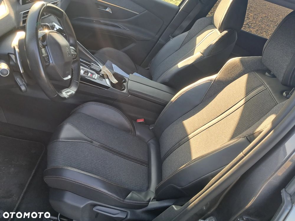 Peugeot 3008 1.6 PureTech GPF GT Line S&S EAT8 - 29