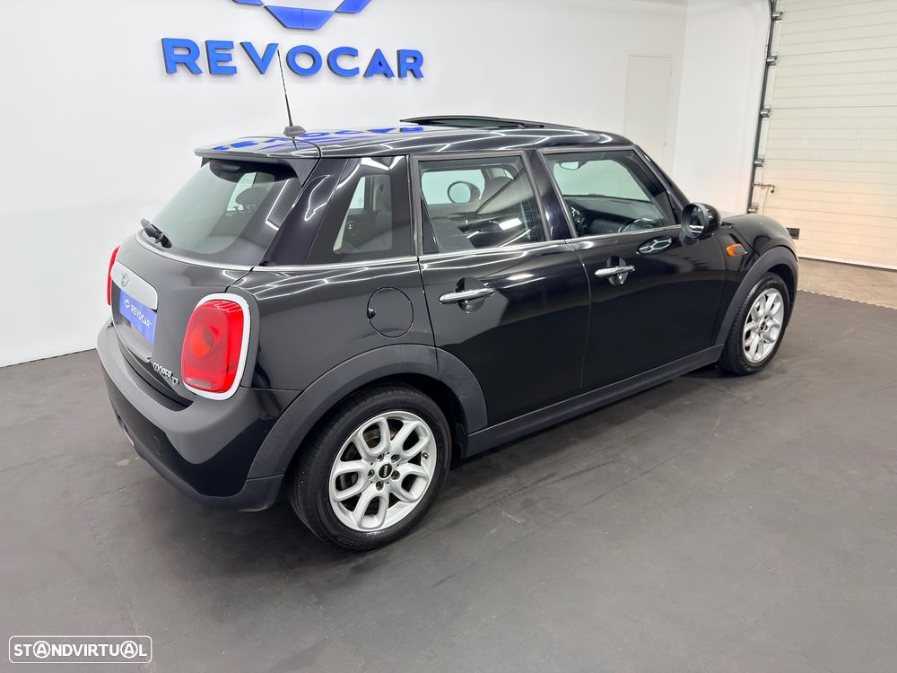 MINI 5 Portas Cooper D - 9