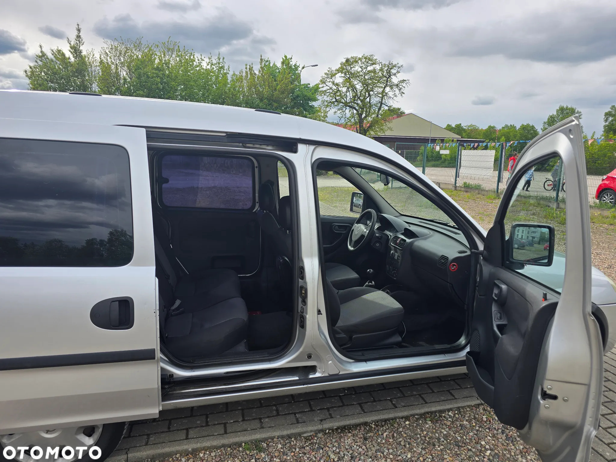 Opel Combo Tour 1.3 CDTI Enjoy - 10