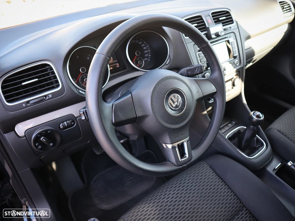 VW Golf 1.6 TDI BlueMotion Comfortline - 6