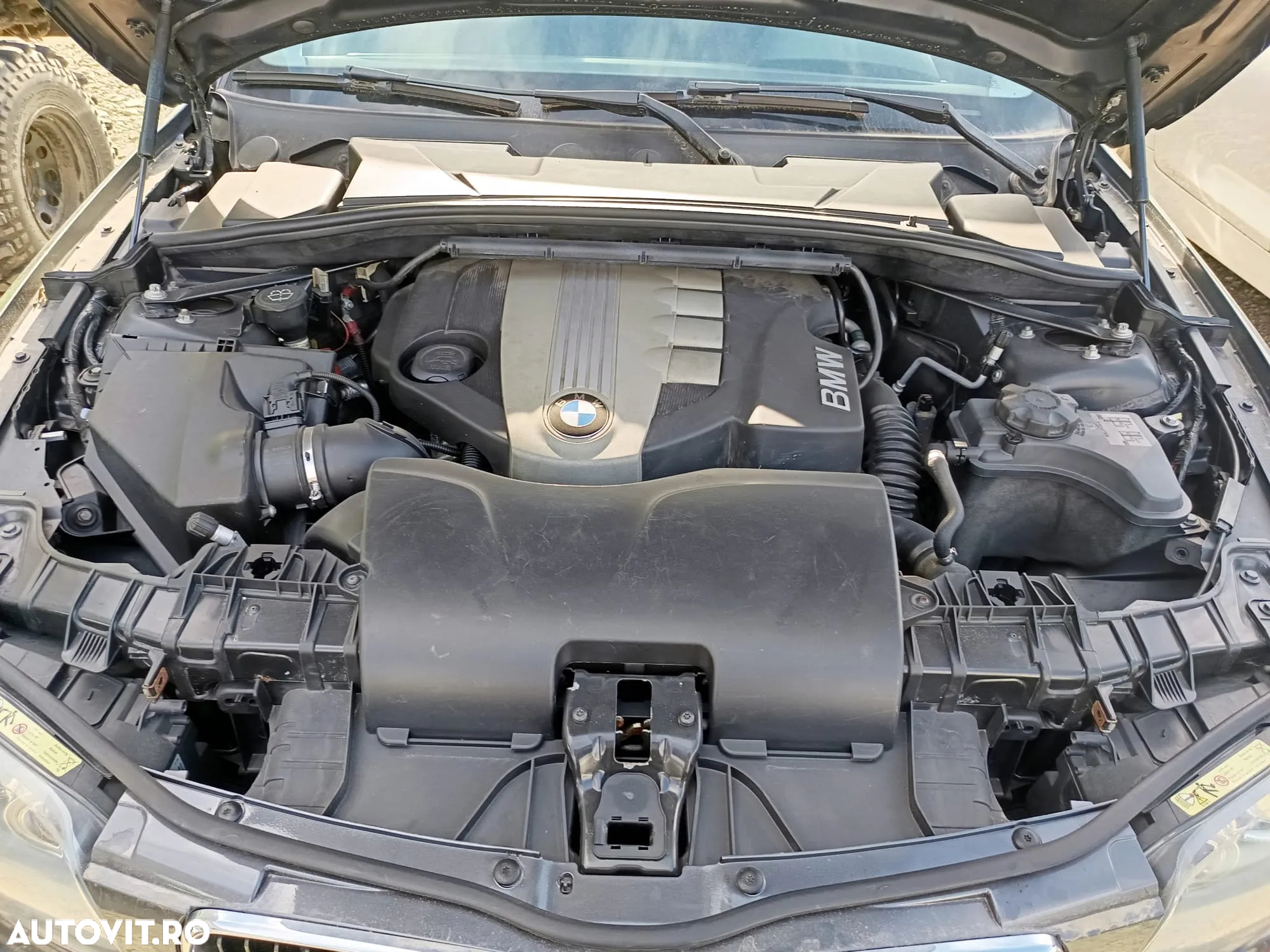 Dezmembram BMW Seria 1 Hatchback 118D 2.0 D 2007 - 10