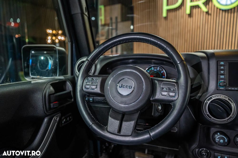 Jeep Wrangler - 24