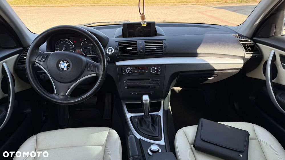 BMW Seria 1 - 22