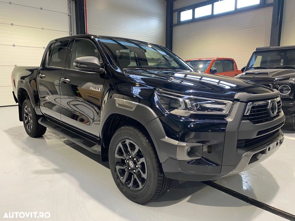 Toyota Hilux 2.8D 204CP 4x4 Double Cab AT MHEV Invincible - 1