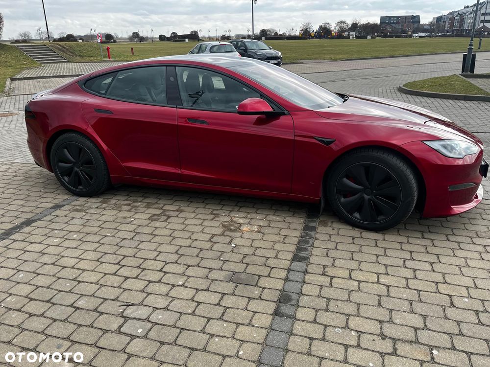Tesla Model S - 5