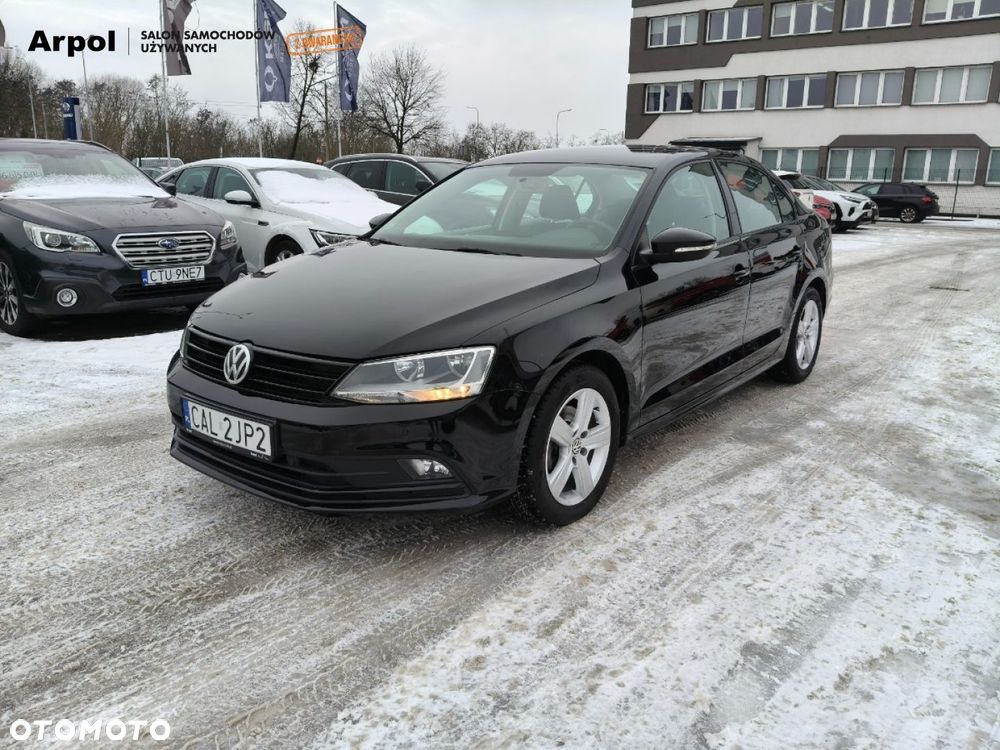 Volkswagen Jetta - 4