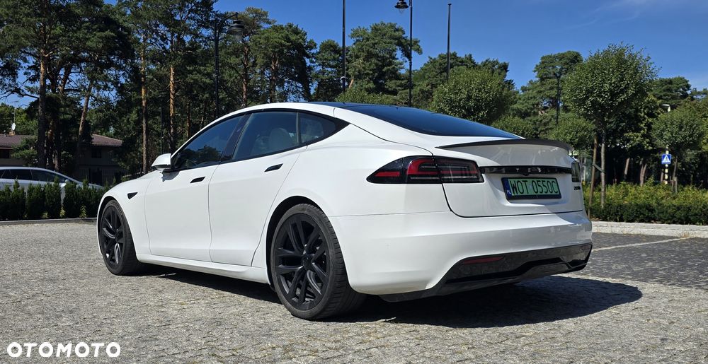 Tesla Model S Plaid - 5