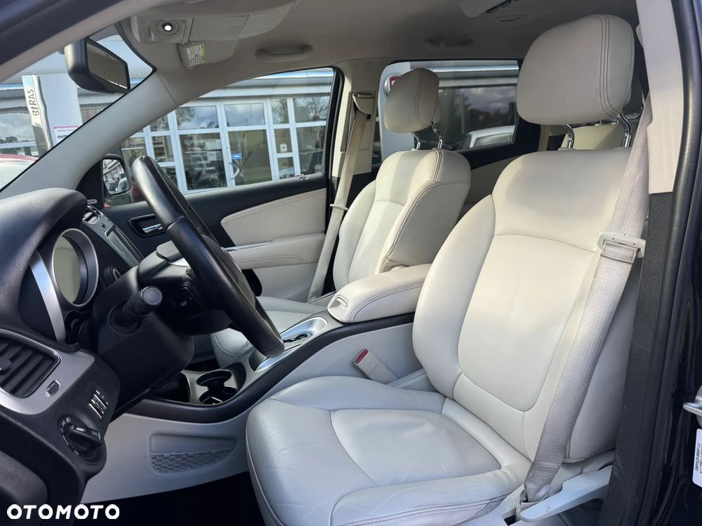 Fiat Freemont 2.0 Multijet Lounge AWD - 12