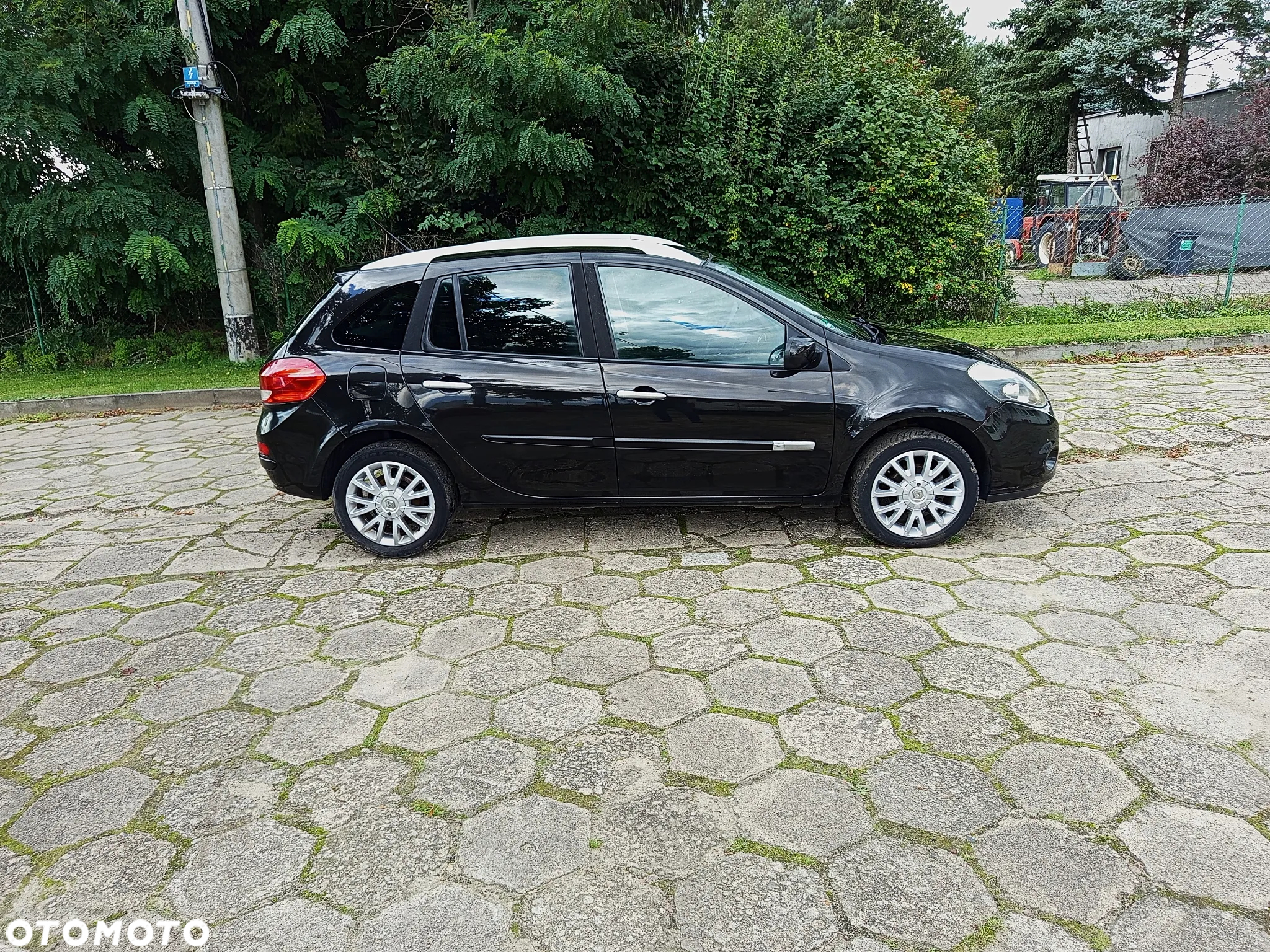 Renault Clio - 12