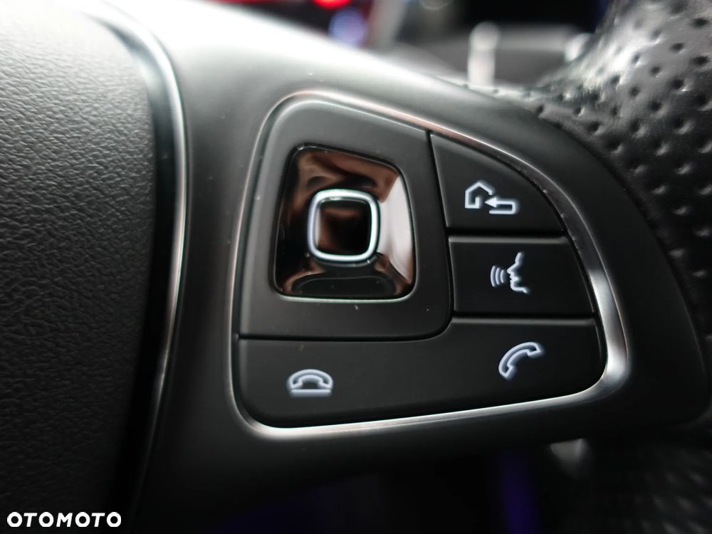 Mercedes-Benz Klasa E 220 d 9G-TRONIC - 37