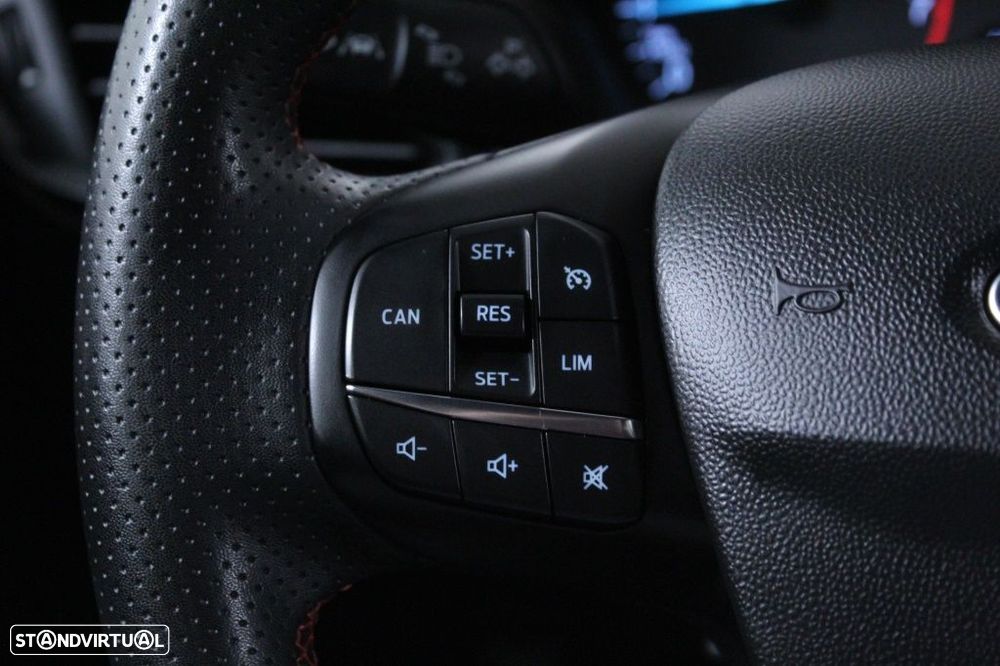 Ford Fiesta 1.0 EcoBoost ST-Line - 23