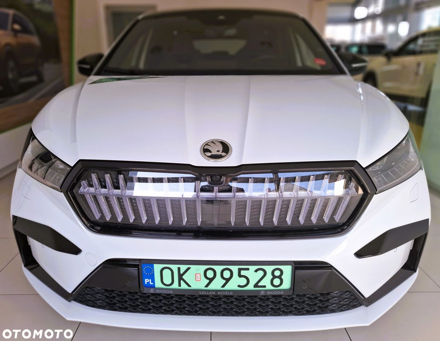 Skoda Enyaq 80 82kWh Sportline Advanced - 4